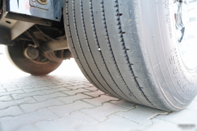 KAESSBOHRER / FIRANKA / MEGA / LOWDECK / 2021 ROK / DACH PODNOSZONY zdjęcie 23