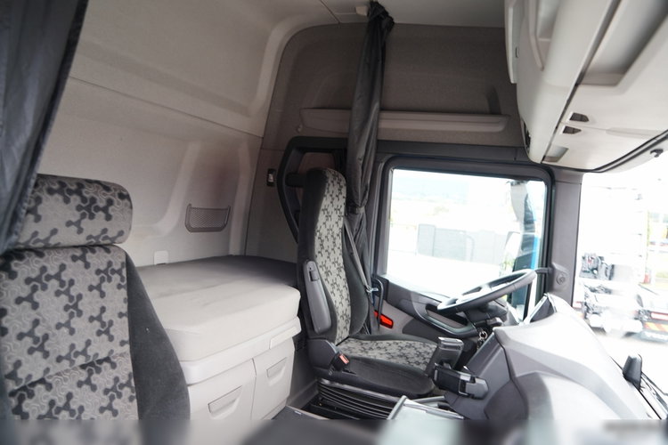 Scania R 450 / RETARDER / HYDRAULIKA / ADR AT / KLIMA POSTOJOWA / ALUFELGI / 2021 ROK / PO KONTRAKCIE SERWISOWYM zdjęcie 36