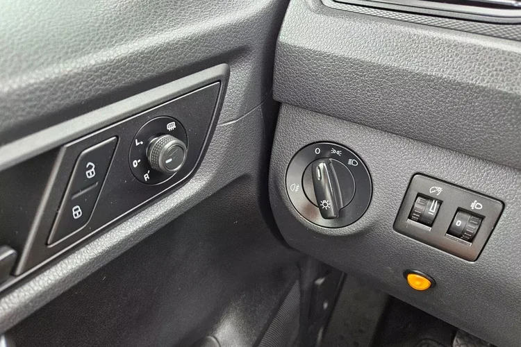 Volkswagen Caddy LONG 44999zł NETTO Zabudowa Warsztatowa 2.0TDi/102KM zdjęcie 19