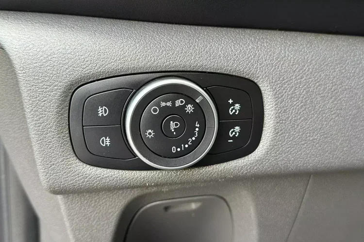 Ford Transit Custom zdjęcie 30