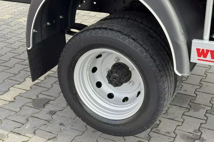 Nissan Cabstar zdjęcie 12