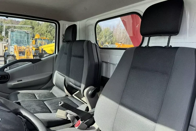 Nissan Cabstar zdjęcie 25