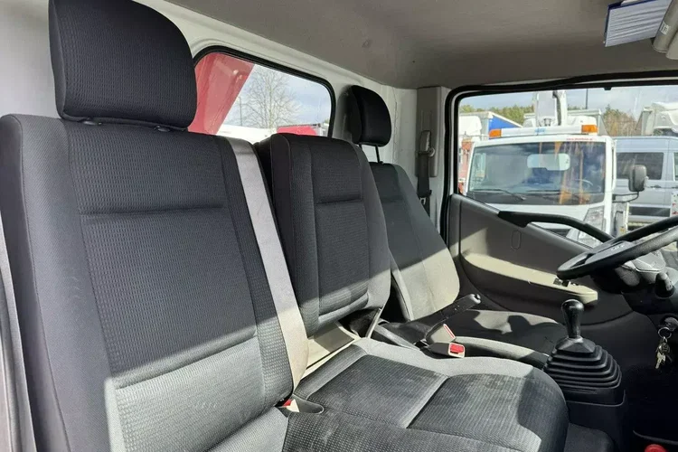 Nissan Cabstar zdjęcie 28