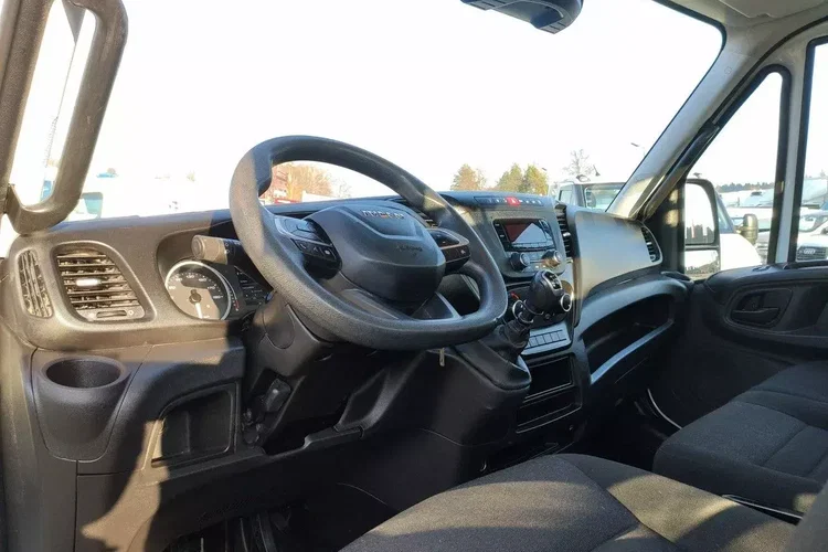 Iveco Daily 35C16 V zdjęcie 12