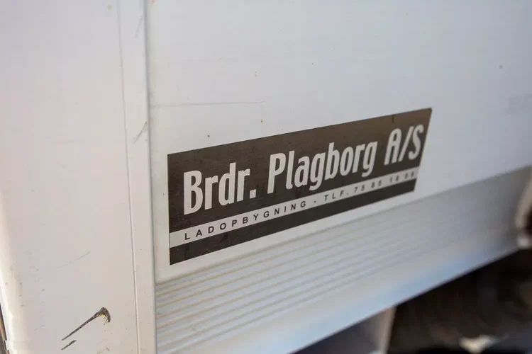 Renault Master 2.3 KONTENER + WINDA Silnik 1-Turbo zdjęcie 44