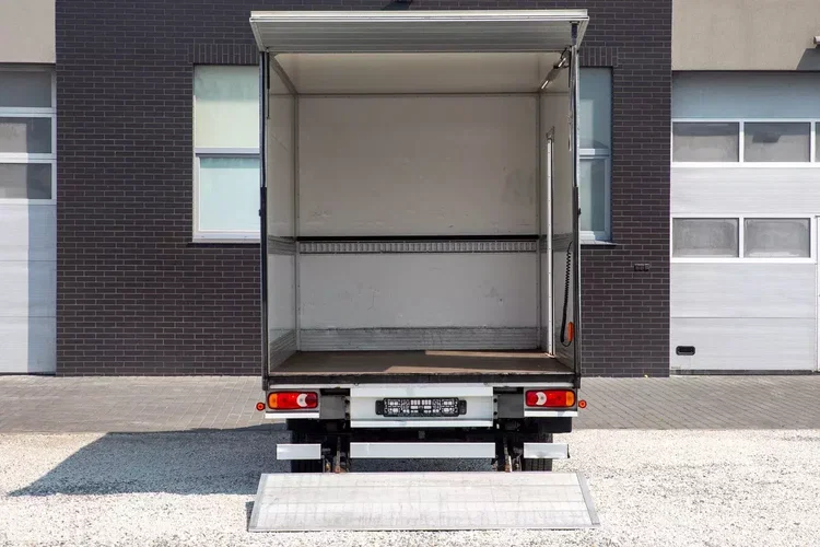 Renault Master 2.3 KONTENER + WINDA Silnik 1-Turbo zdjęcie 31