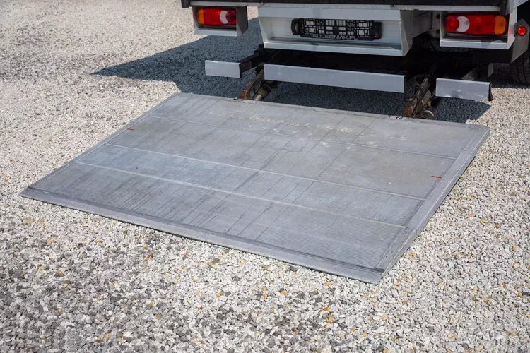 Renault Master 2.3 KONTENER + WINDA Silnik 1-Turbo zdjęcie 33