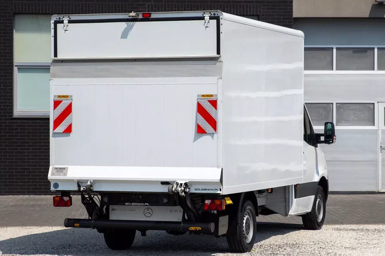 Mercedes Sprinter 316 2.2 CDI KONTENER + WINDA 750kg zdjęcie 9