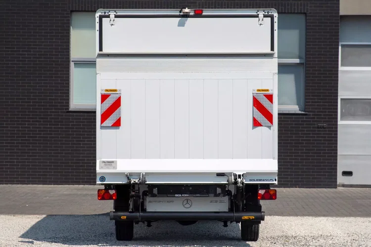 Mercedes Sprinter 316 2.2 CDI KONTENER + WINDA 750kg zdjęcie 11