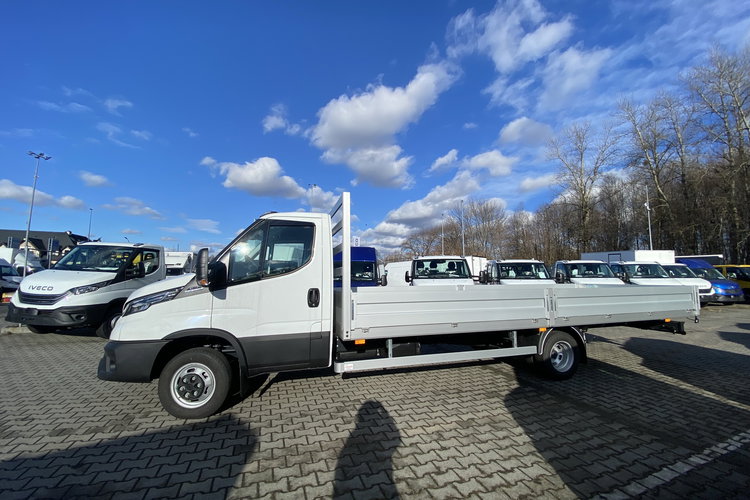 IVECO Daily 35S16H3.0 D zdjęcie 13