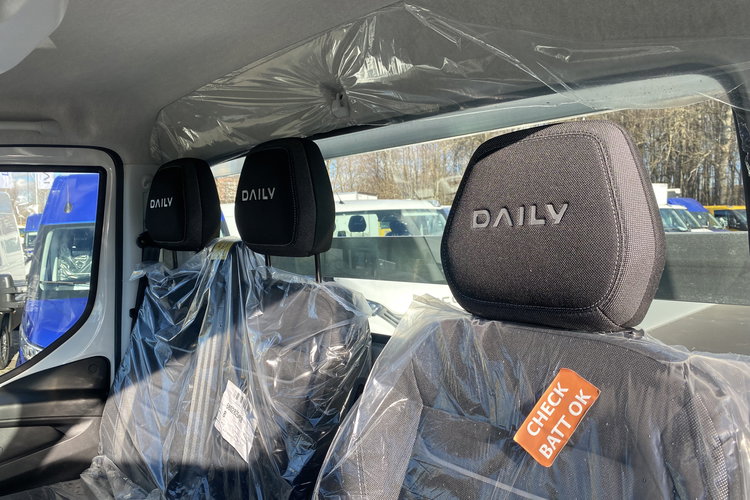 IVECO Daily 35S16H3.0 D zdjęcie 16