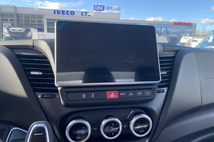 IVECO Daily 35S16H3.0 D zdjęcie 19