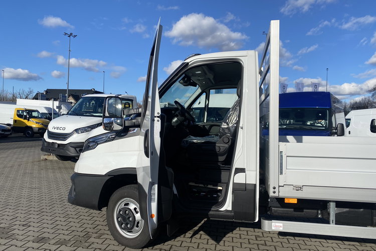 IVECO Daily 35S16H3.0 D zdjęcie 22