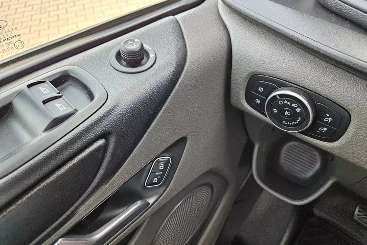 Ford transit-custom L2H1 54900zł NETTO 2.0TdCi/170KM zdjęcie 21