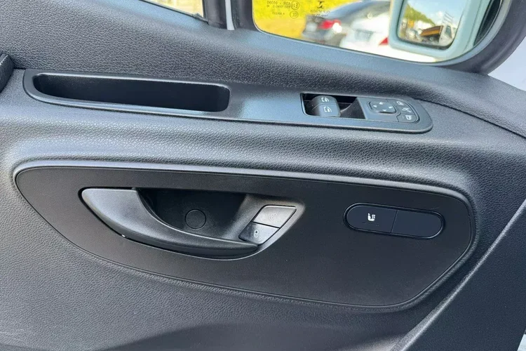 Mercedes Sprinter zdjęcie 27