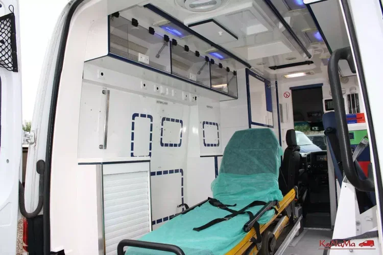 Mercedes Sprinter zdjęcie 14