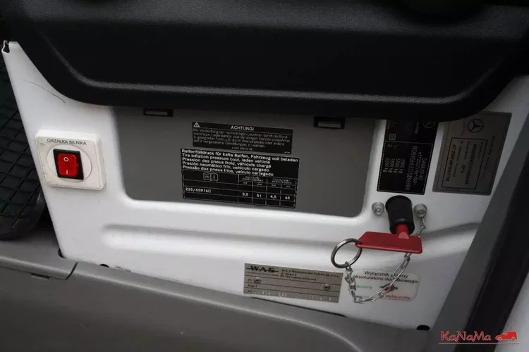 Mercedes Sprinter zdjęcie 9