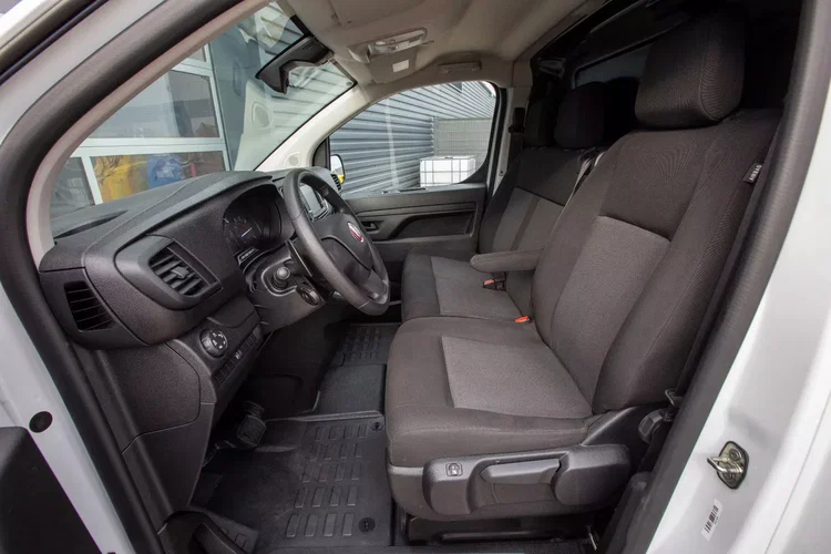 Fiat Scudo CHŁODNIA L3H1 Maxi AUTOMAT zdjęcie 27