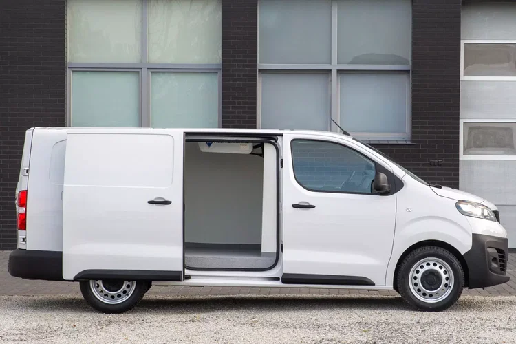 Fiat Scudo CHŁODNIA L3H1 Maxi AUTOMAT zdjęcie 24
