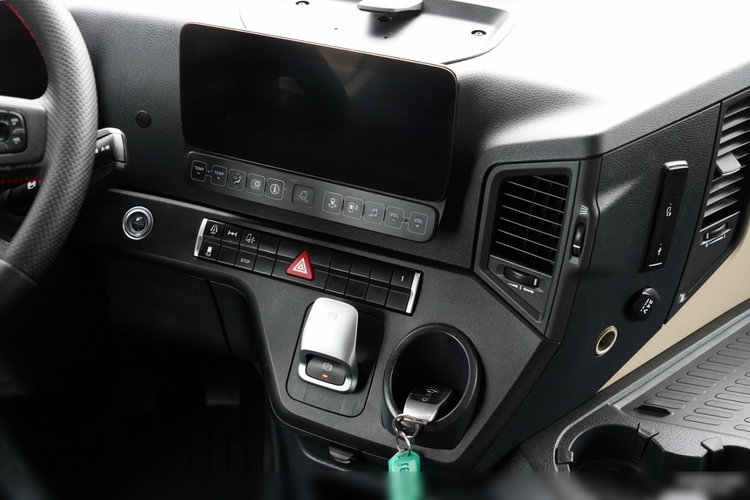 Mercedes ACTROS 1845 / MP5 / BIG SPACE / PO KONTRAKCIE SERWISOWYM zdjęcie 33