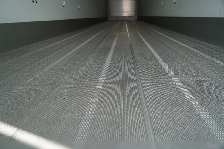 SCHMITZ  / CHŁODNIA / THERMO KING SLX 300 / DOPPELSTOCK / KOSZ NA PALETY /  OŚ PODNOSZONA / MAŁO UŻYWANA  zdjęcie 19