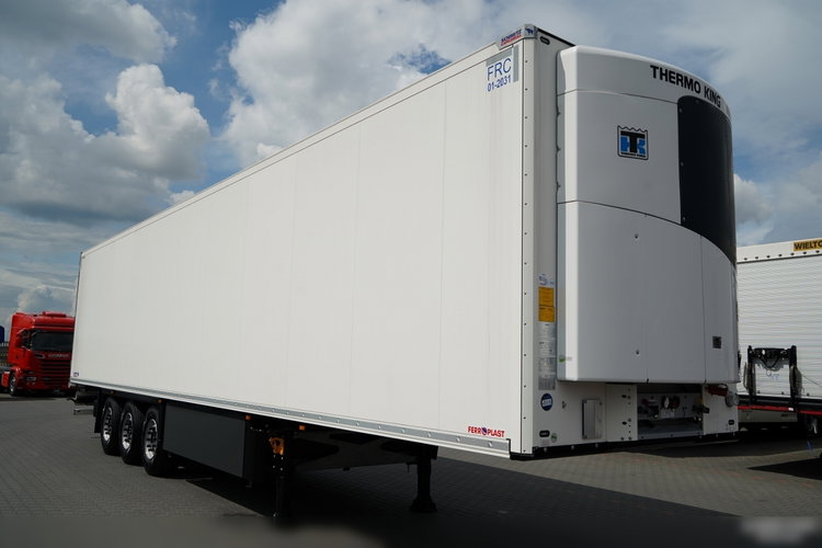 SCHMITZ  / CHŁODNIA / THERMO KING SLX 300 / DOPPELSTOCK / KOSZ NA PALETY /  OŚ PODNOSZONA / MAŁO UŻYWANA  zdjęcie 2