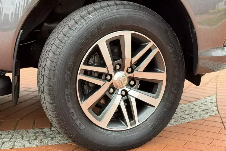 Toyota hilux zdjęcie 10