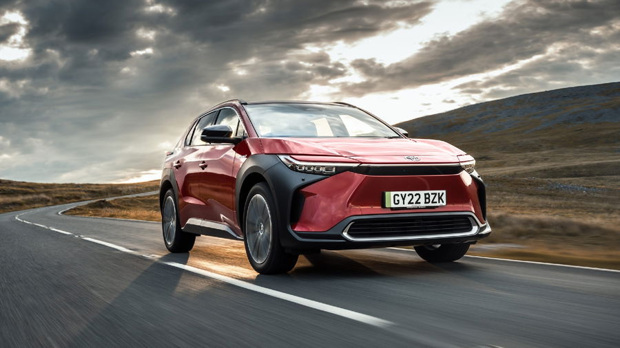 TOYOTA bZ4X 71.4kWh 4x4 Executive zdjęcie 