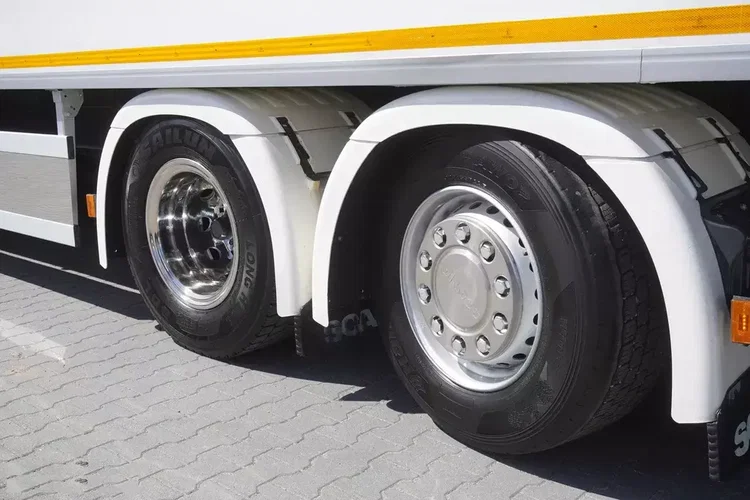 Scania R500 / Chłodnia Lecapitaine 20 EPAL / Carrier Supra 950 / 3. oś skrętna zdjęcie 12