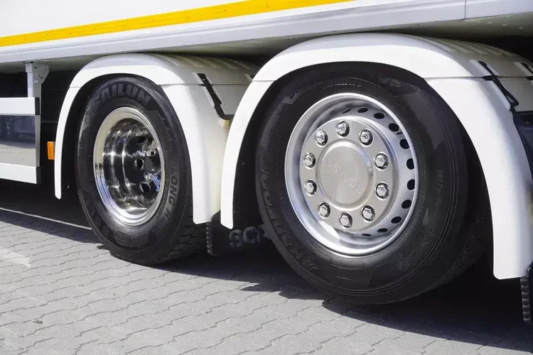 Scania R500 / Chłodnia Lecapitaine 20 EPAL / Carrier Supra 950 / 3. oś skrętna zdjęcie 13