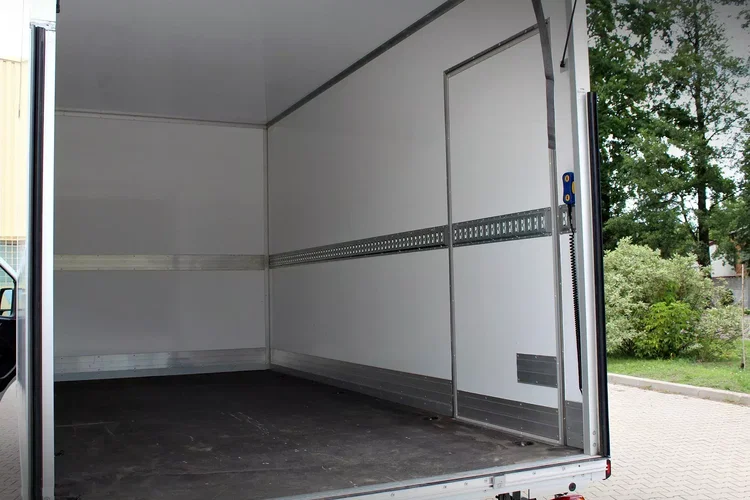 Renault Master kontener 9eup + winda BAR 750kg zdjęcie 34