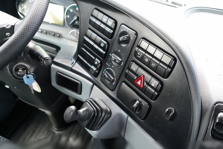 Mercedes ACTROS  1836 / 4X2 / BRAMOWIEC / PALFINGER M12T / EURO 6 / SPROWADZONY zdjęcie 29