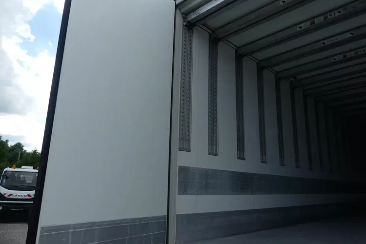 Schmitz CHŁODNIA / DOPPELSTOCK / IDEALNY STAN / OŚ PODNOSZONA / zdjęcie 25