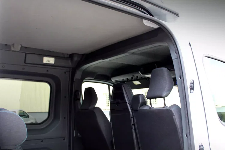 Renault Master L3H2 brygadowy 7-os / zabudowa Carpol zdjęcie 19