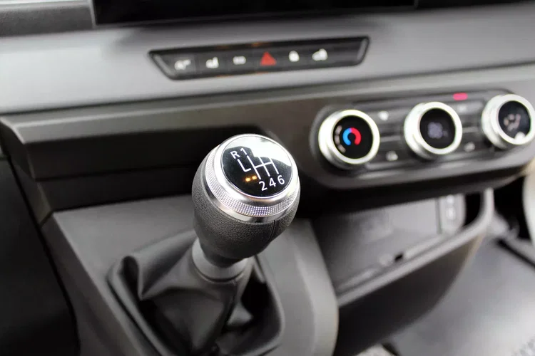 Renault Master L3H2 brygadowy 7-os / zabudowa Carpol zdjęcie 33