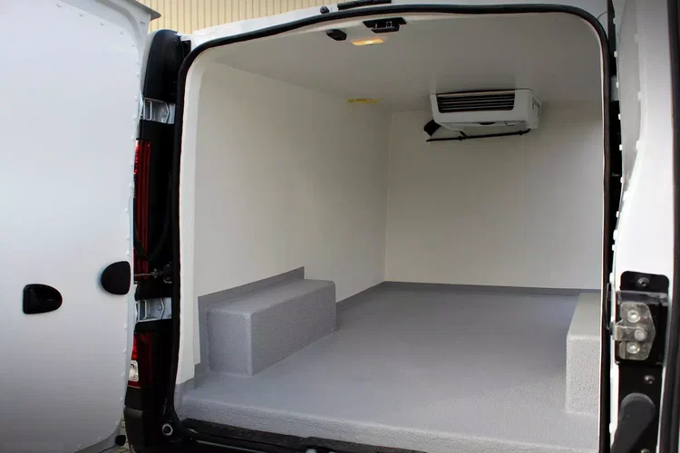 Renault TRAFIC L2H1 Chłodnia / Izoterma do 0'C / Agregat Alex zdjęcie 9