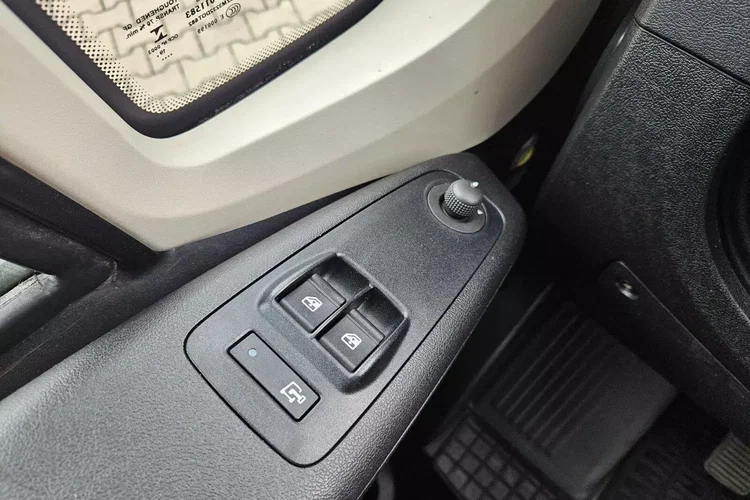Peugeot boxer L4H2 89999zł NETTO Brygadówka 6 osób 2.2HDi/165KM zdjęcie 22