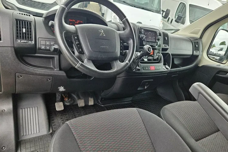 Peugeot boxer L4H2 89999zł NETTO Brygadówka 6 osób 2.2HDi/165KM zdjęcie 23
