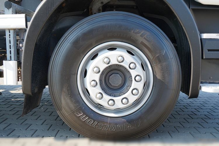 Scania P 280 / 4X2 / SIŁOWNIK DO WYWROTU / + HDS HMF 635 / UDŹWIG 1 500 KG / MAX WYSÓW 7 M / STEROWANIE RADIOWE / EURO 6 zdjęcie 29