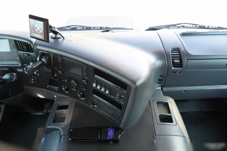 Scania P 280 / 4X2 / SIŁOWNIK DO WYWROTU / + HDS HMF 635 / UDŹWIG 1 500 KG / MAX WYSÓW 7 M / STEROWANIE RADIOWE / EURO 6 zdjęcie 40