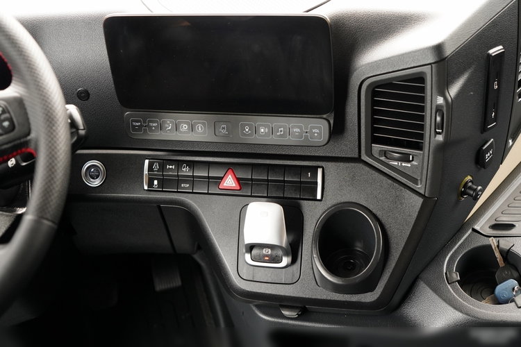 Mercedes ACTROS 1845 / MP5 / BIG SPACE / PO KONTRAKCIE SERWISOWYM zdjęcie 28