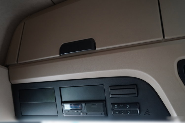 Mercedes ACTROS 1845 / MP5 / BIG SPACE / PO KONTRAKCIE SERWISOWYM zdjęcie 31