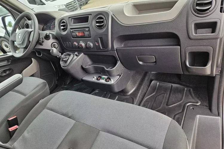 Renault Master L3H2 49999zł Netto 2.3 dCi/131KM zdjęcie 27