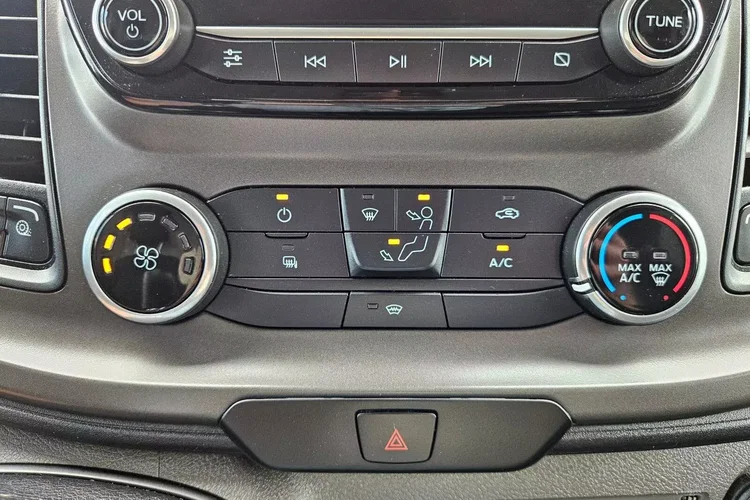 Ford transit-custom L2H1 69900zł NETTO 2.0TdCi/170KM zdjęcie 30