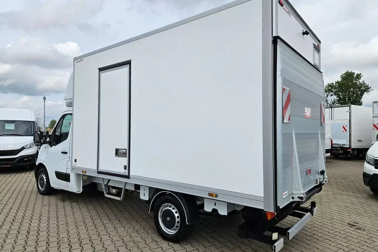 Renault Master Kontener 8 ePAL 69999zł NETTO 2.3 dCi/170KM zdjęcie 15