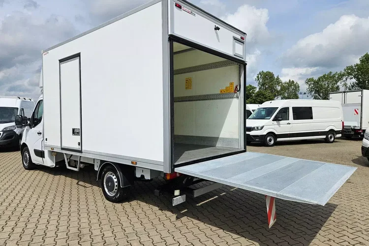 Renault Master Kontener 8 ePAL 69999zł NETTO 2.3 dCi/170KM zdjęcie 16