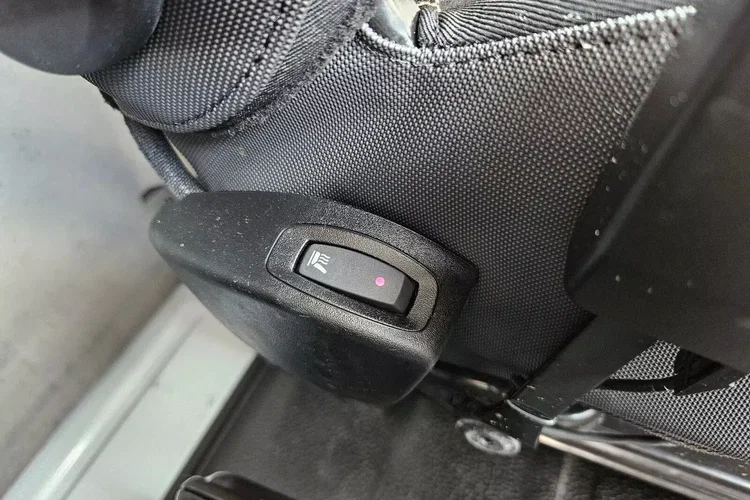 Renault Master Kontener 8 ePAL 69999zł NETTO 2.3 dCi/170KM zdjęcie 22