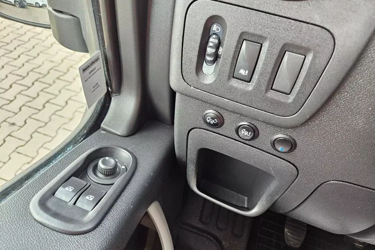 Renault Master Kontener 8 ePAL 69999zł NETTO 2.3 dCi/170KM zdjęcie 23