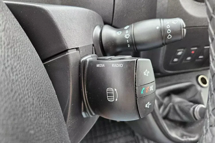 Renault Master Kontener 8 ePAL 69999zł NETTO 2.3 dCi/170KM zdjęcie 26