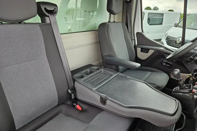 Renault Master Kontener 8 ePAL 69999zł NETTO 2.3 dCi/170KM zdjęcie 32